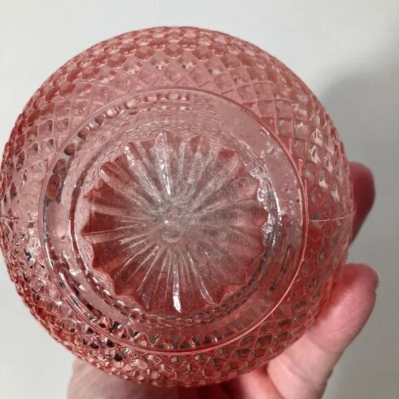 Vintage Diamond Pattern‎ Pressed Glass Bud Vase Pink 4.5" - Picture 6 of 7